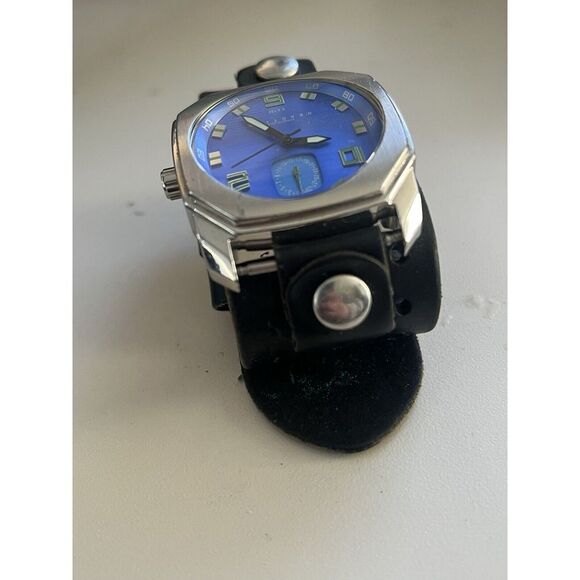 Vintage Kenneth Cole Reaction Watch S301-05 RK1188 Blue With Upgraded Band - Picture 5 of 9